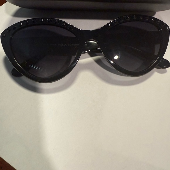 Kate Spade cat eye Black Sunglasses - Picture 4 of 6